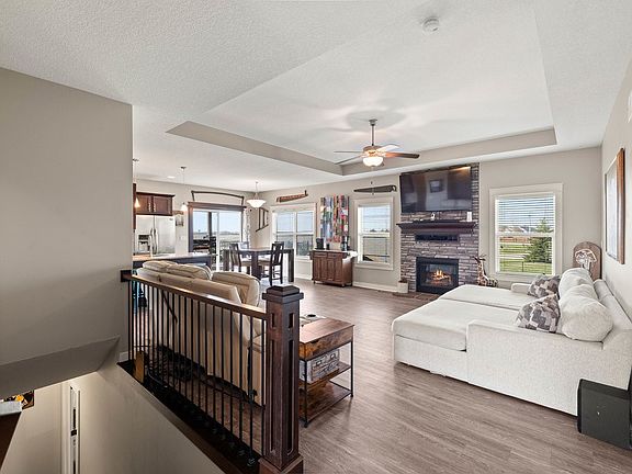 3rd image of 3520 Sunstone Ct SE