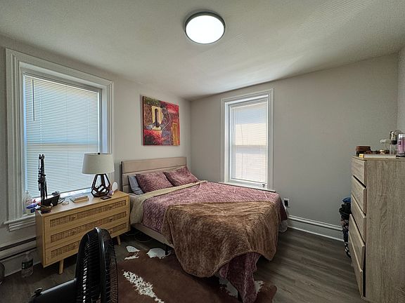 5th image of 103 Maplewood Ave #4