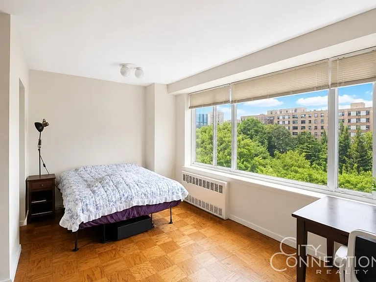 392 Central Park W #7F — Photo 4