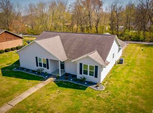 600 Whippoorwill Ln, Marion, IL 62959