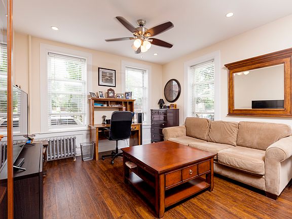 5th image of 59 Louisa St #4
