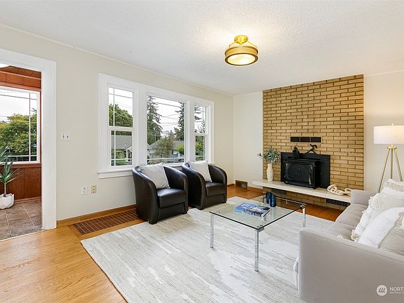 3rd image of 11733 North Park Avenue N
