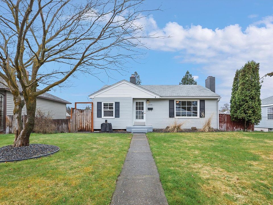 1st image of 2229 W Everett Ave