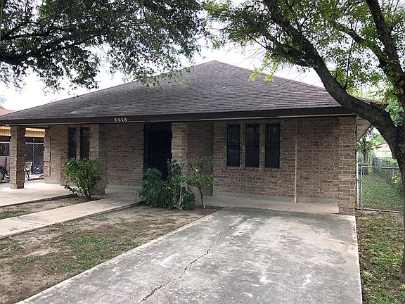 3rd image of 2513 Fir Ave