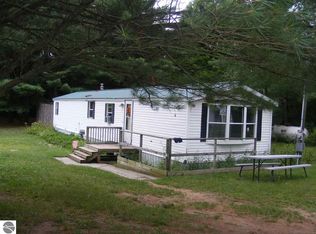 13288 Mackinaw Trl, Leroy, MI