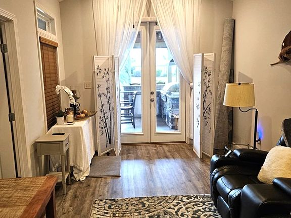 3rd image of 468 Portofino Loop