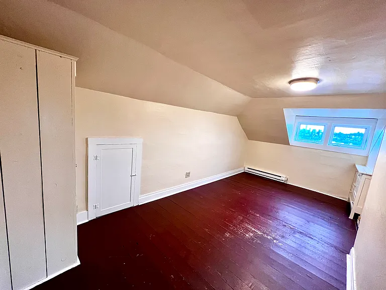 4028 Woodland Park Ave N #B — Photo 17