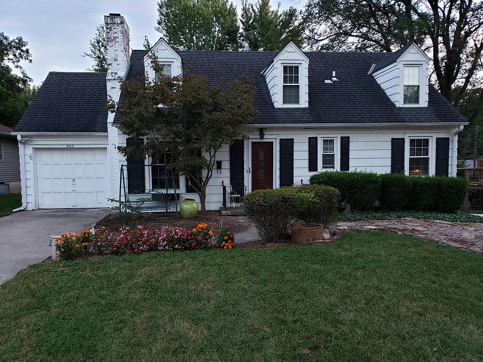 1st image of 603 E 89th St
