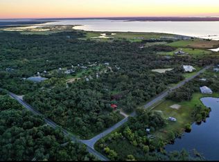 184 4th St #B, Rockport, TX 78382