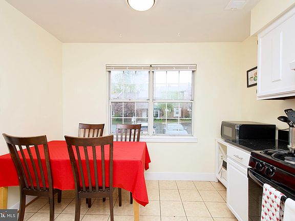 5th image of 4406 Eames Ln