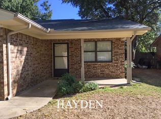 218 Rosebud Dr, Stephenville, TX 76401