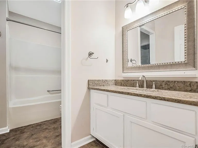 59 Westwood Ave #1 — Photo 6