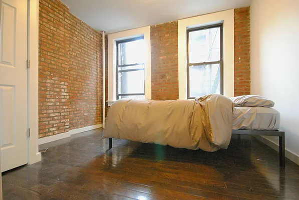 Rented by Bold New York | media 141