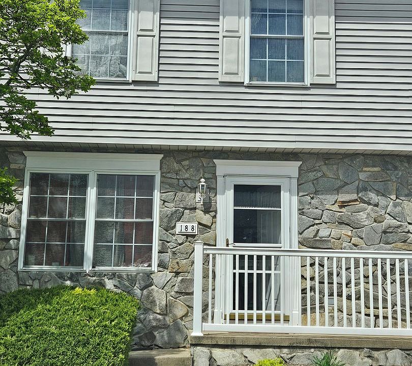 1st image of 188 Birchtree Ct