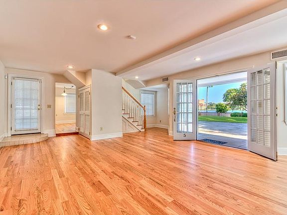 4th image of 155 Lake Morton Dr APT 5