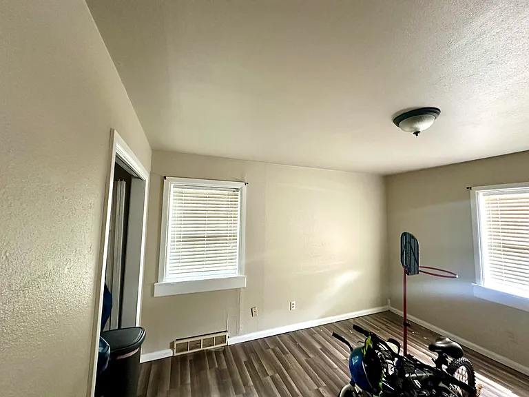 1405 Carlisle Ct — Photo 25