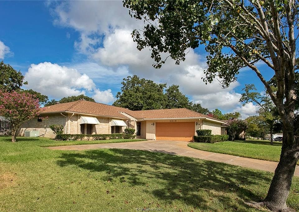 1st image of 2810 Adrienne Dr