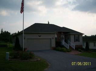 202 Cherry Blossom Trl, Central City, KY 42330