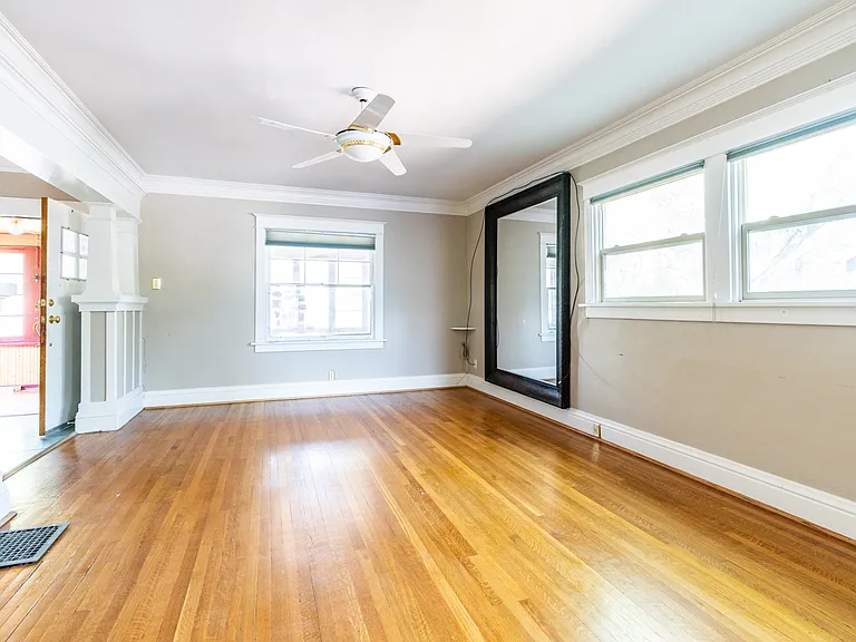 1221 Main St — Photo 7