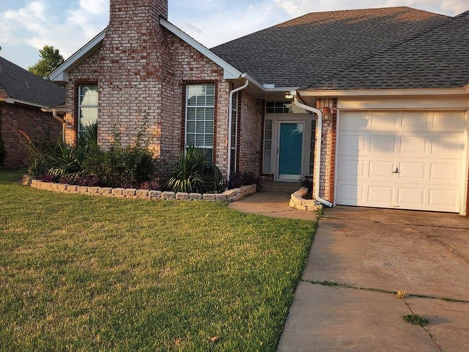 1st image of 1012 Woodhollow Trl