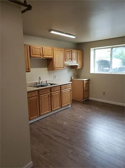 204 Grand Ave #2 — Photo 29