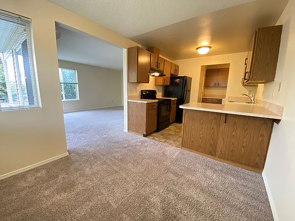 3rd image of 6316 24th Ave NW APT 101