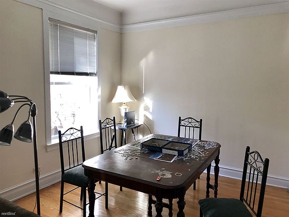 3rd image of 3155 N Pine Grove Ave