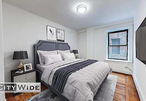 3rd image of 178 E 70th St #1R
