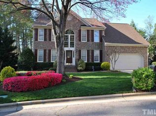 108 Dagenham Ln, Cary, NC 27518