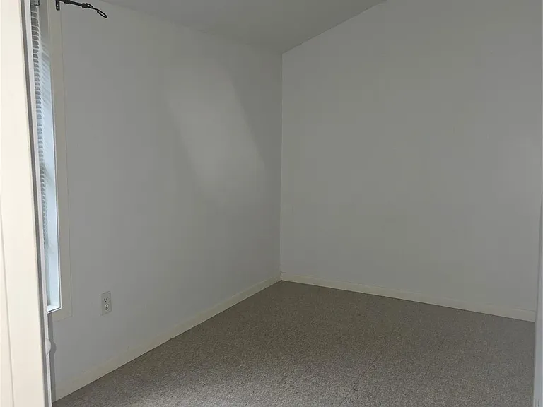 601A W Washington Ave #A — Photo 15