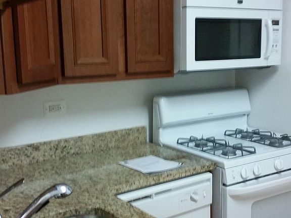 21-#3W - Kitchen