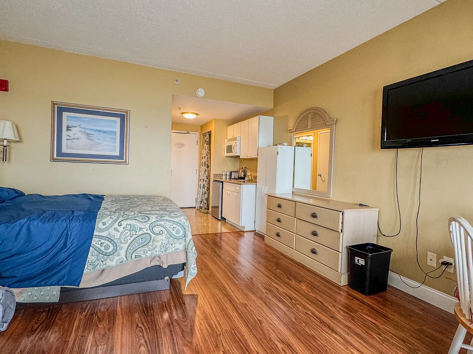 Studio, 325 sqft, $1,400 — Photo 2