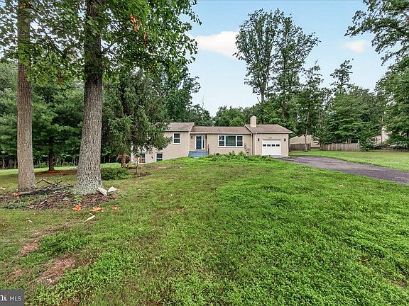 4th image of 2683 Walston Rd