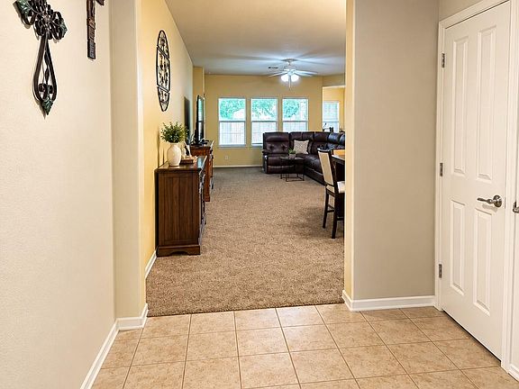 2nd image of 8126 Clover Leaf Dr