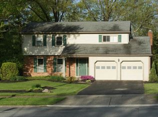 2383 Titian Dr, Cincinnati, OH 45244