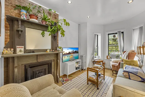 Sold by Revived Residential | media 15