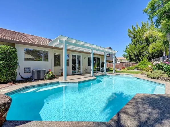 1649 Corbridge Dr, Roseville, CA 95747