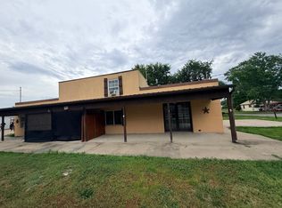 807 Broadway, Willisville, IL 62997