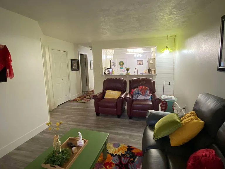 1065 Canal Ave — Photo 3