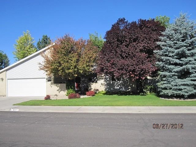 1st image of 971 Wood River Dr