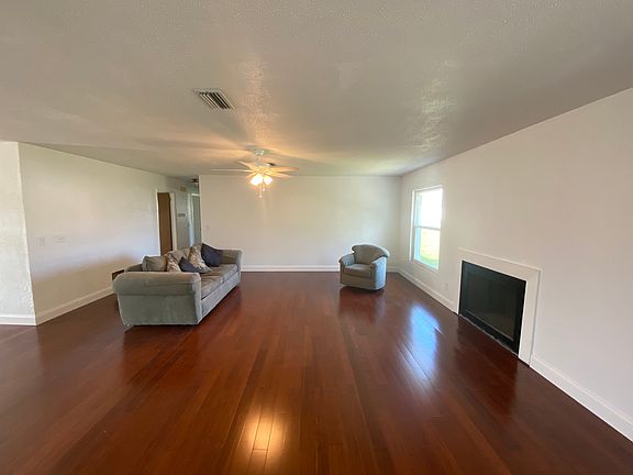 5th image of 70 Seawinds Cir