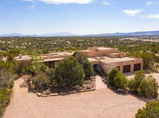 28 Arroyo Calabasas Rd, Santa Fe, NM 87506