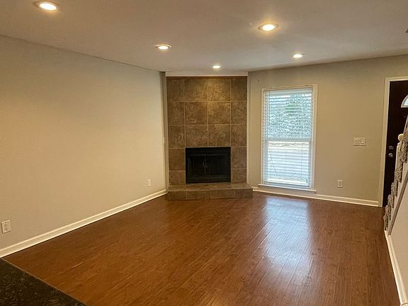 2nd image of 724D E Due West Ave