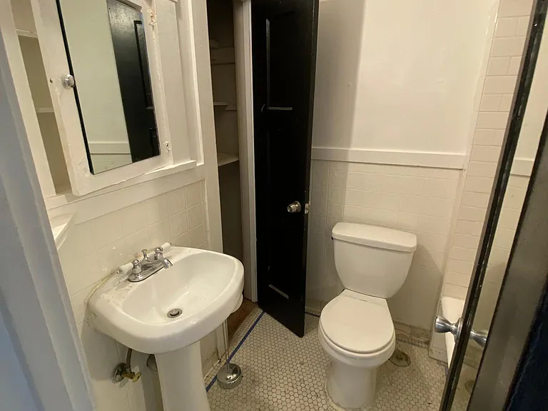 2654 W 32nd Ave #10 — Photo 6