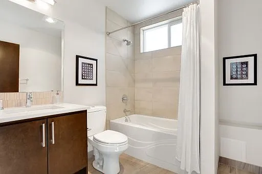 2510 NE 65th St — Photo 20