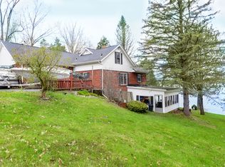 33608 S Lakeshore Dr, Burlington, WI
