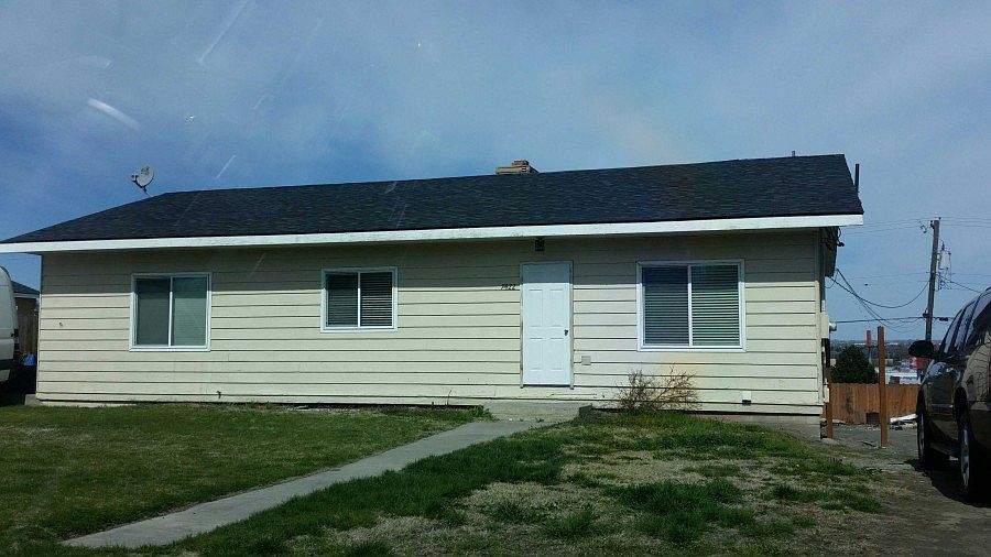 1st image of 7422 W Yellowstone Ave