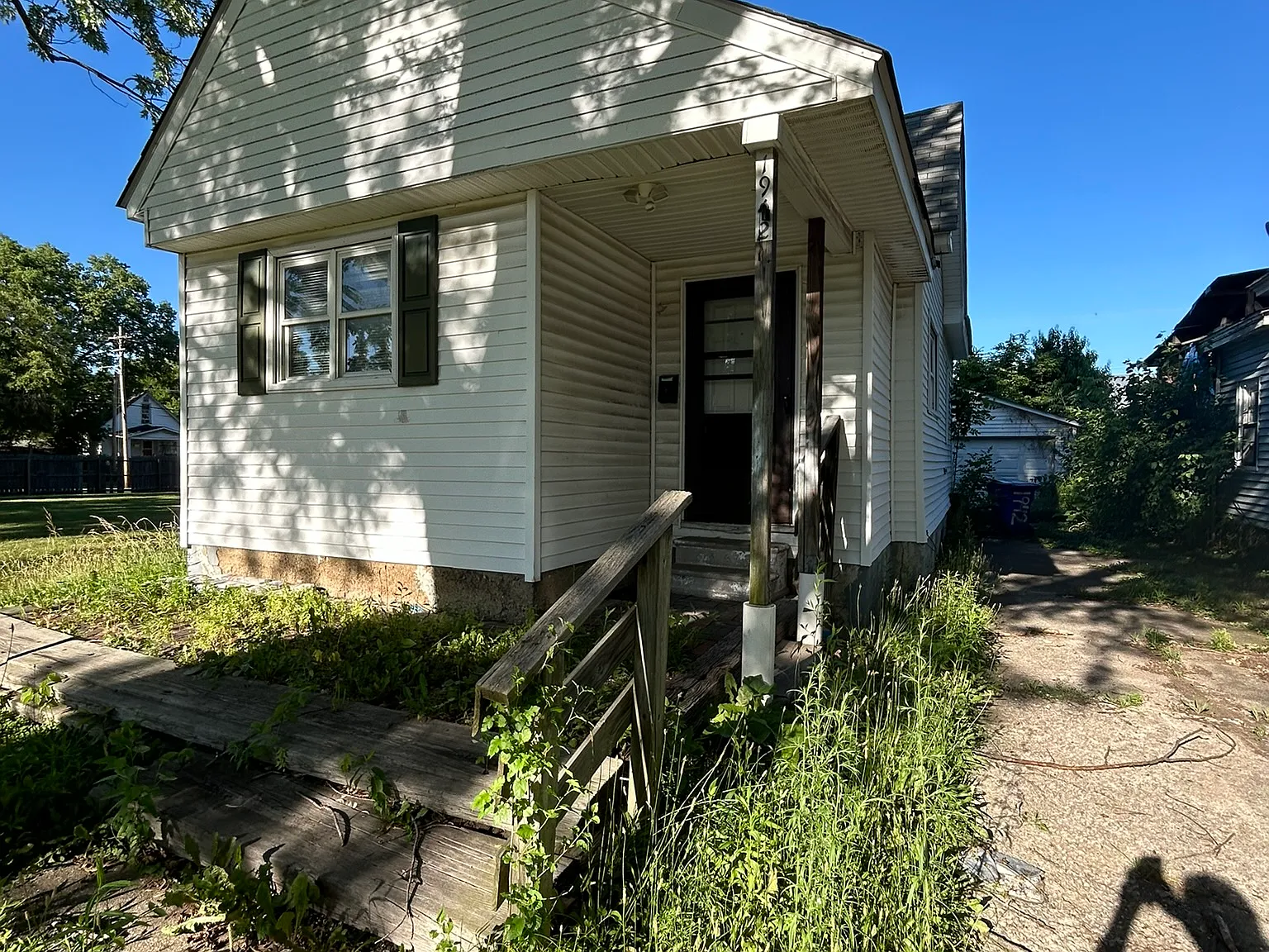 2 bed, 666 sqft, $700 — Photo 1