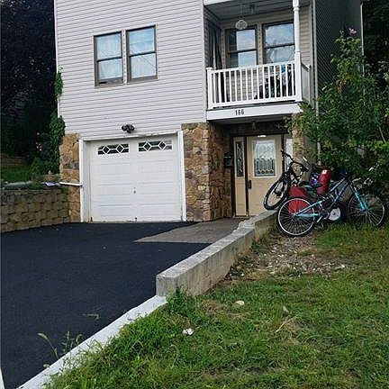 4th image of 166 Hudson Ave