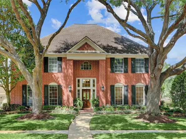 4719 Saint Michaels Ct, Sugar Land, TX 77479